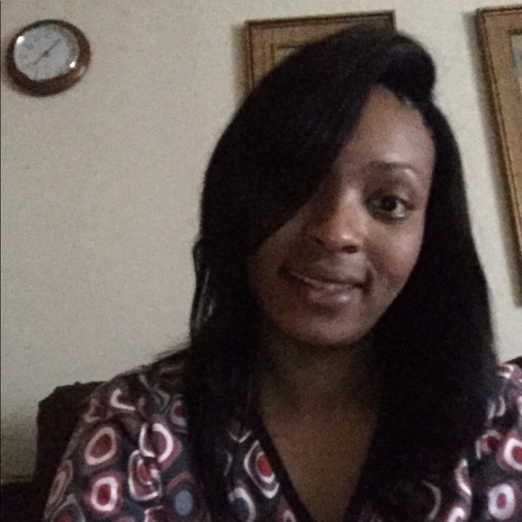 Meet your Posher, Katera - Picture 1 of 1